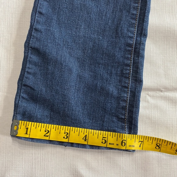 Paige Women’s Skyline Straight Jeans - Picture 13 of 13